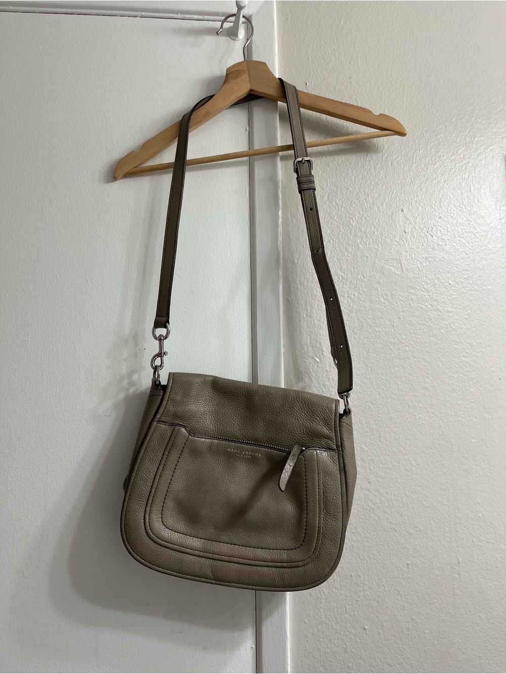 Marc Jacobs Olive Taupe Pebbled Leather Crossbody
